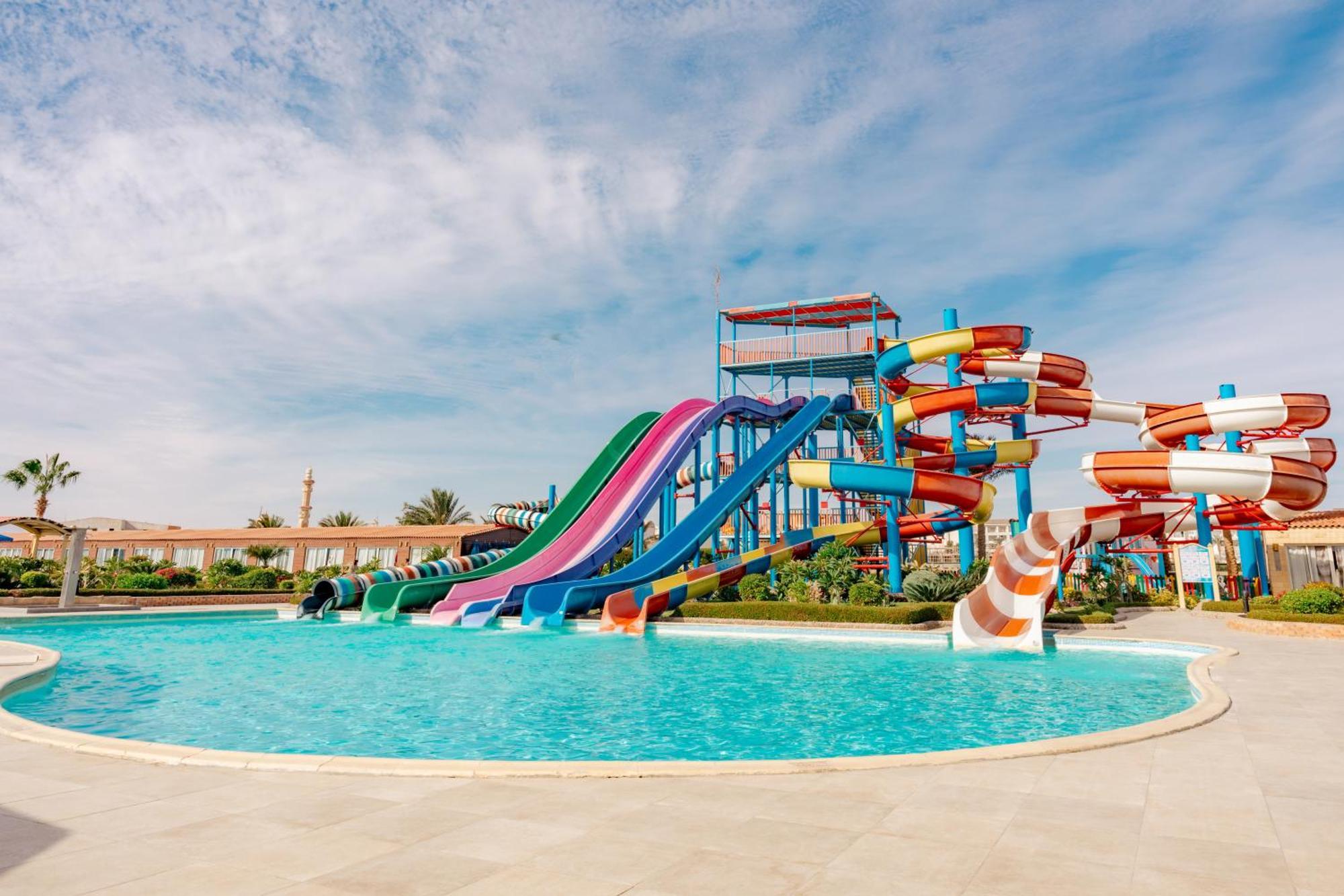 Sunrise Alora Aqua Park Resort Hurghada Bagian luar foto