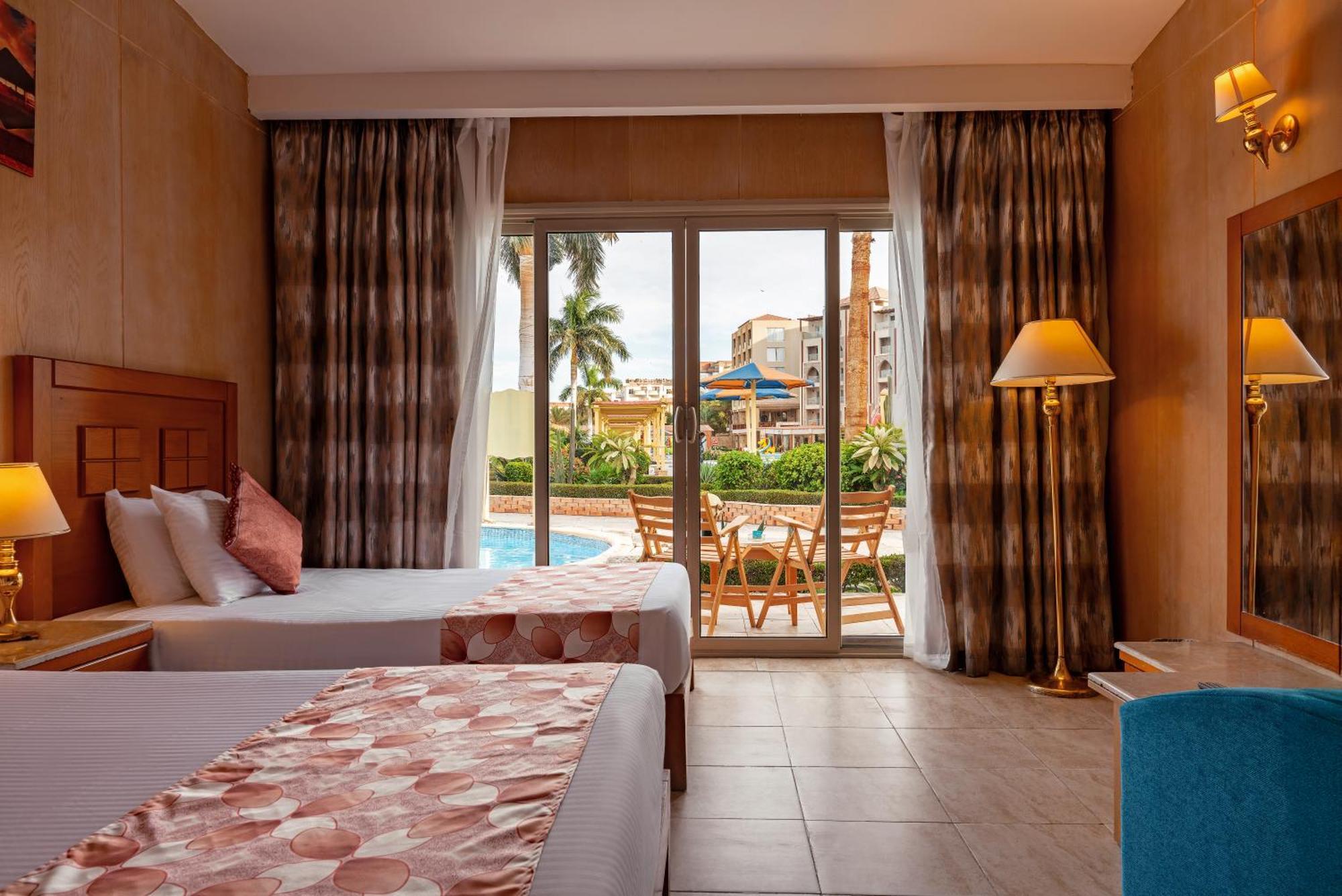 Sunrise Alora Aqua Park Resort Hurghada Bagian luar foto