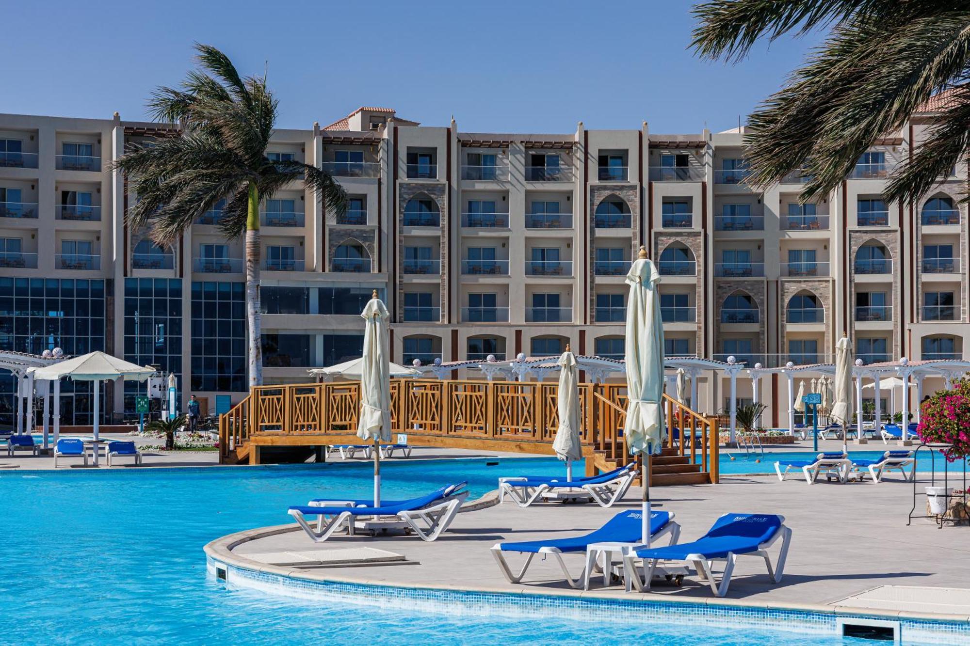 Sunrise Alora Aqua Park Resort Hurghada Bagian luar foto