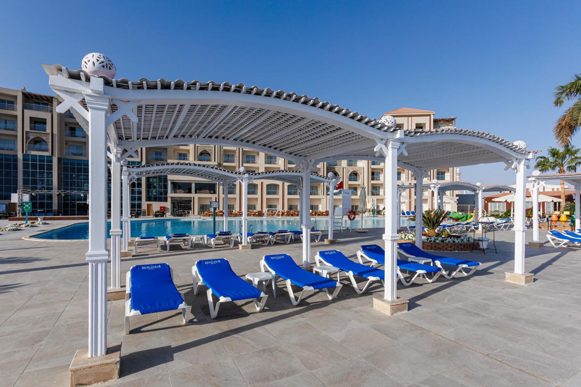 Sunrise Alora Aqua Park Resort Hurghada Bagian luar foto