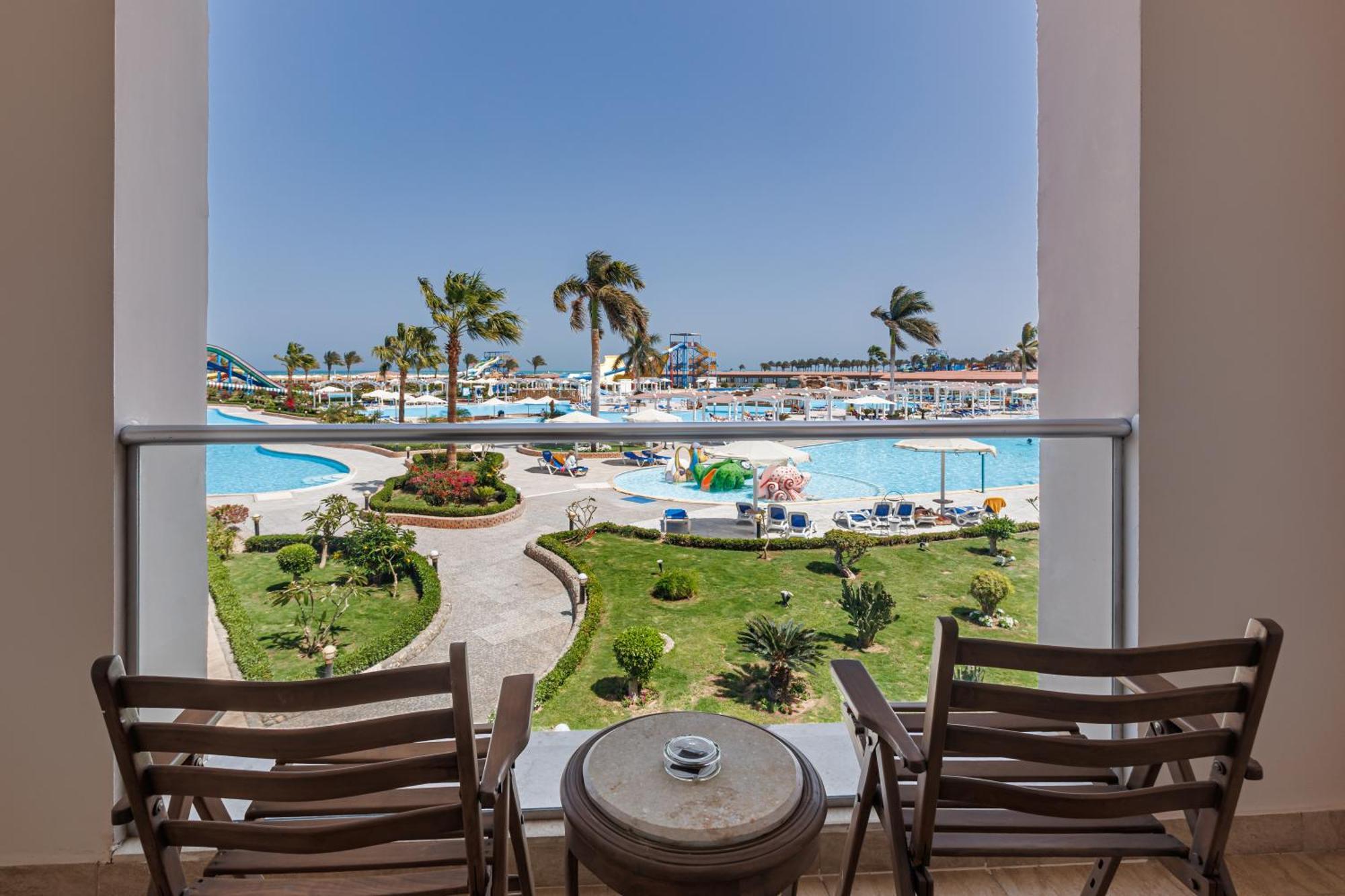 Sunrise Alora Aqua Park Resort Hurghada Bagian luar foto