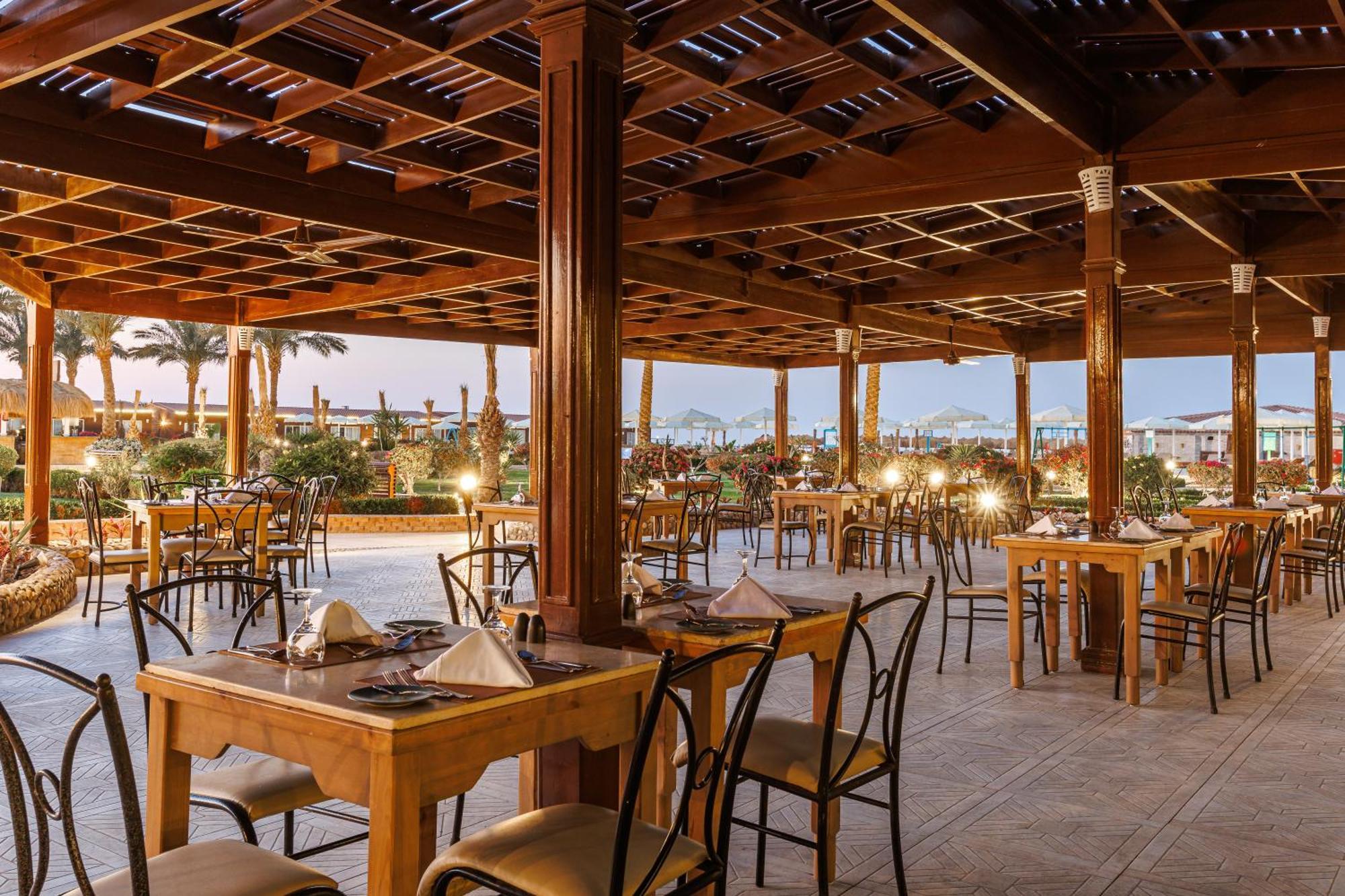 Sunrise Alora Aqua Park Resort Hurghada Bagian luar foto